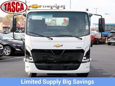 New 2025 Chevrolet Low Cab Forward 4500 XD RWD image 4