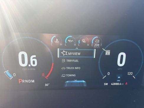 Used 2023 Ford F150 Lariat w/ Equipment Group 502A High image 8