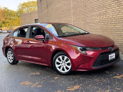 Used 2024 Toyota Corolla LE image 5