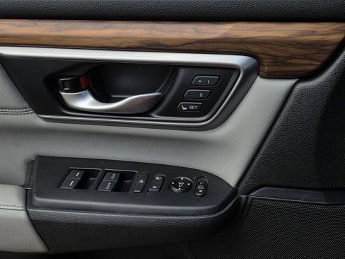 Used 2019 Honda CR-V Touring image 21