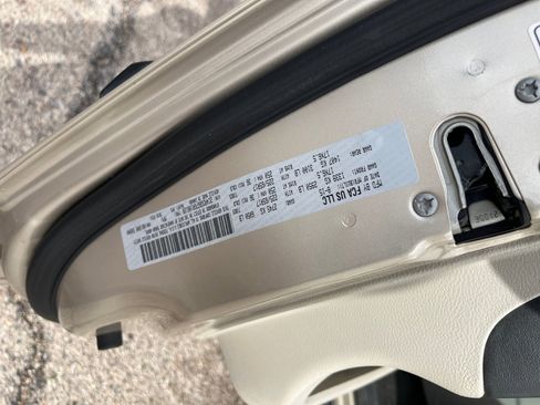 Used 2016 Dodge Grand Caravan American Value Package image 25