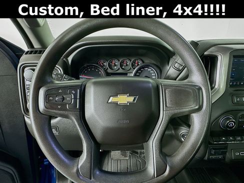 Used 2023 Chevrolet Silverado 1500 Custom image 12