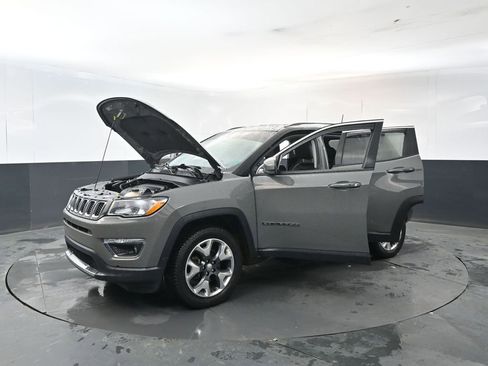 Used 2021 Jeep Compass Limited AWD/4WD image 27