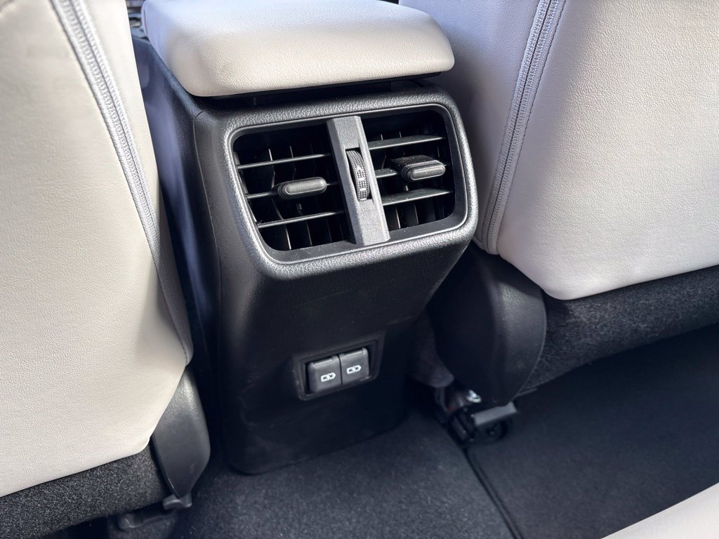 Used 2022 Lexus UX 200 w/ Accessory Package (Z1) FWD image 25