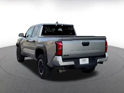 Used 2024 Toyota Tacoma TRD Off-Road AWD/4WD image 11