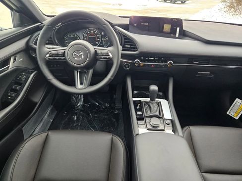 New 2026 MAZDA MAZDA3 Hatchback w/Premium Plus Pkg image 15