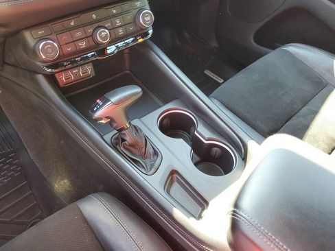 Used 2022 Dodge Durango GT AWD/4WD image 32