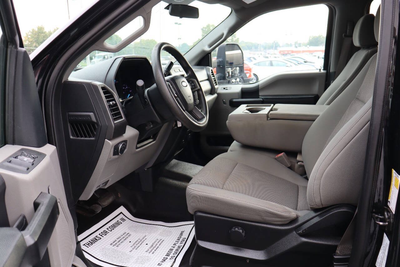 Used 2019 Ford F250 XL w/ Power Equipment Group AWD/4WD image 6