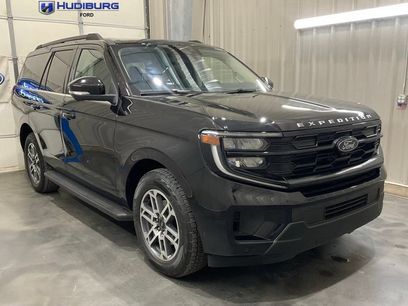 Used 2025 Ford Expedition Active