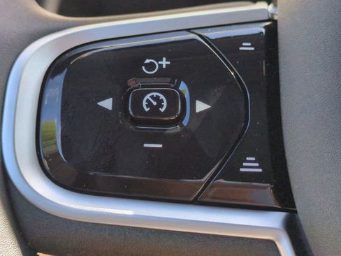 New 2026 Volvo XC90 T8 Plus w/ Protection Package Premier image 22