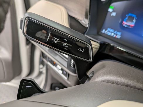 Used 2023 Lincoln Corsair Reserve FWD image 19