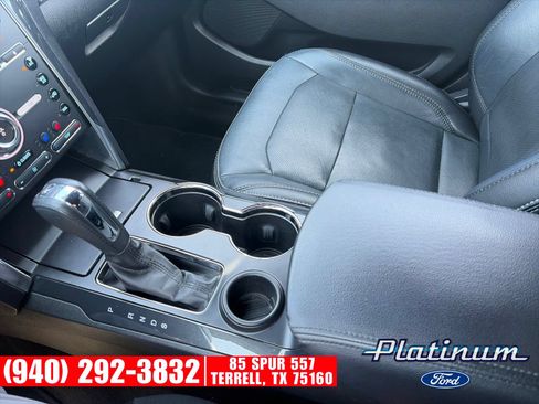 Used 2017 Ford Explorer Limited FWD image 19