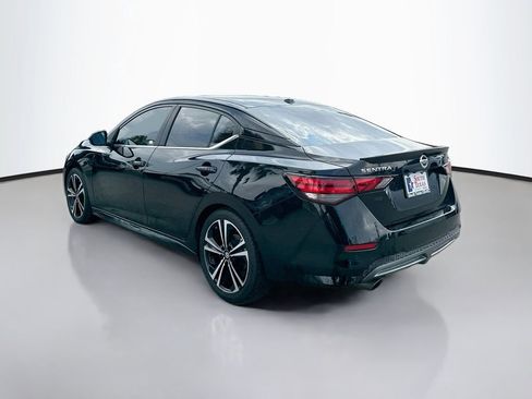 Used 2022 Nissan Sentra SR w/ Lighting Package FWD image 5