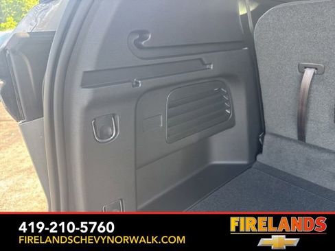 New 2025 Chevrolet Traverse LT w/ Midnight/Sport Edition image 48