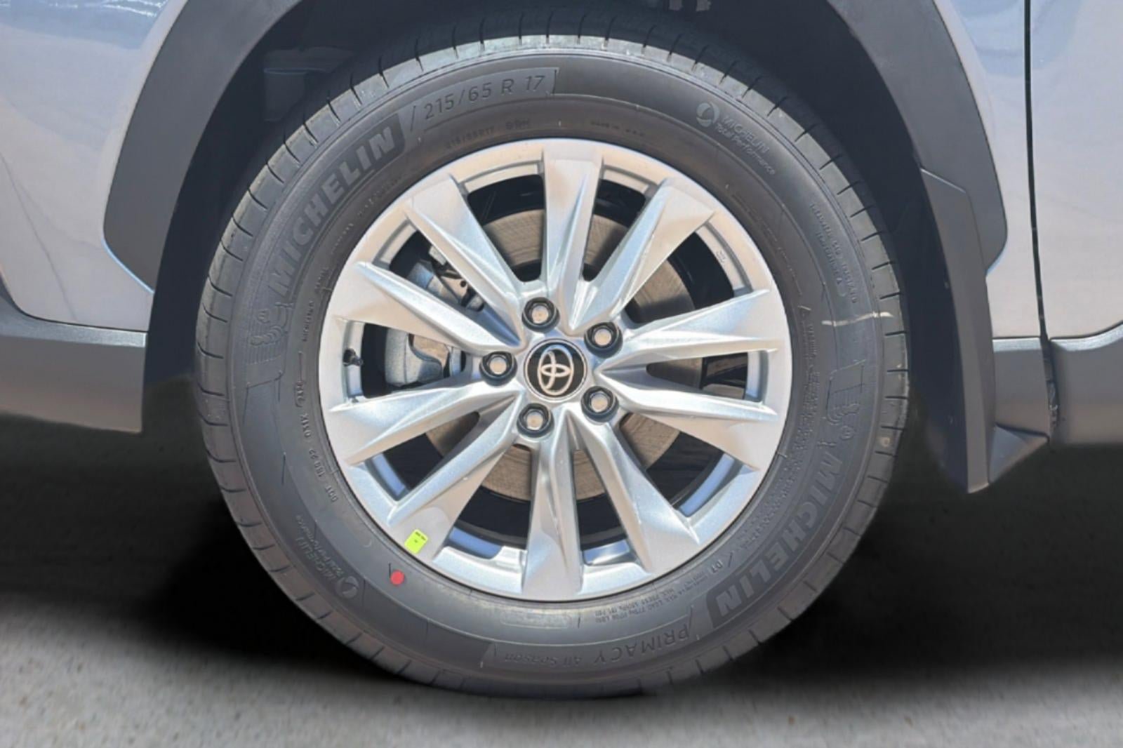 New 2026 Toyota Corolla Cross LE FWD image 32