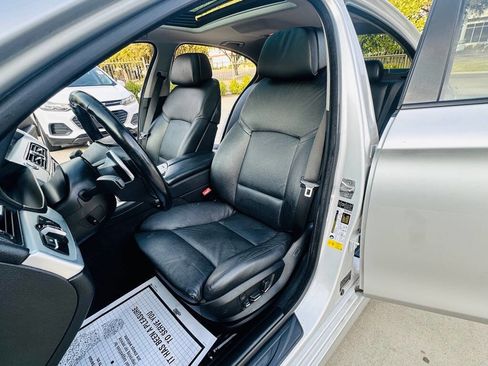 Used 2011 BMW 535i Sedan RWD image 15