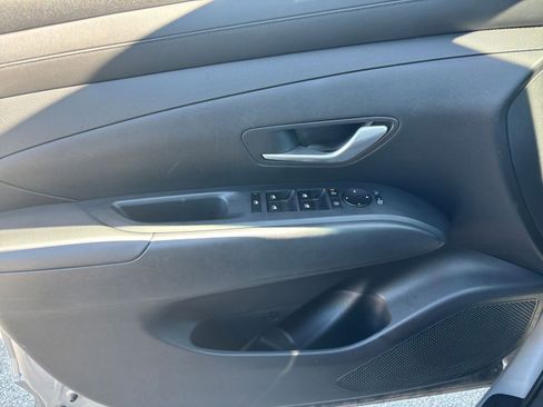 Used 2025 Hyundai Tucson SEL FWD image 18