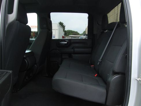 Used 2021 Chevrolet Silverado 2500 Custom w/ Custom Value Package AWD/4WD image 11
