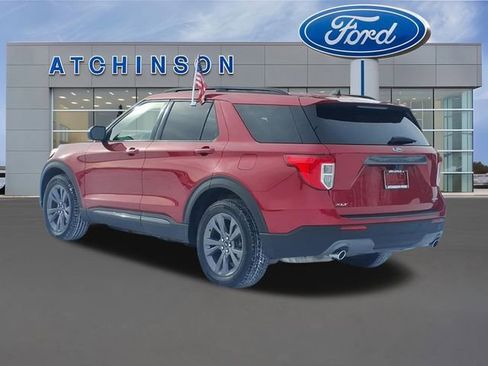 Certified 2022 Ford Explorer XLT w/ Equipment Group 202A image 7