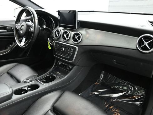 Used 2017 Mercedes-Benz GLA 250 GLA 250 image 22