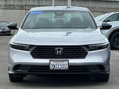 Used 2025 Honda Accord Sport image 8