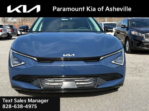 New 2025 Kia EV6 Wind image 2