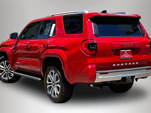 Used 2025 Toyota 4Runner Limited AWD/4WD image 4
