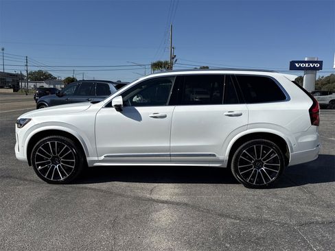 New 2026 Volvo XC90 B6 Plus w/ Protection Package Premier image 2
