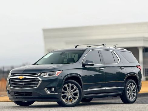 Used 2019 Chevrolet Traverse Premier w/ LPO, 'HIT The Road' Package image 1