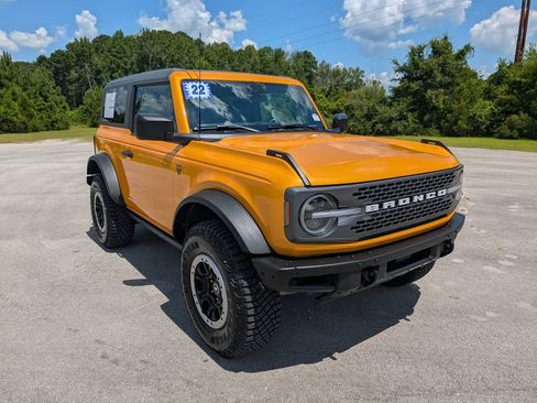 Certified 2022 Ford Bronco Badlands w/ Sasquatch Package AWD/4WD image 2