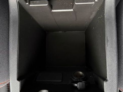 Used 2023 Subaru Crosstrek 2.0i Premium image 24