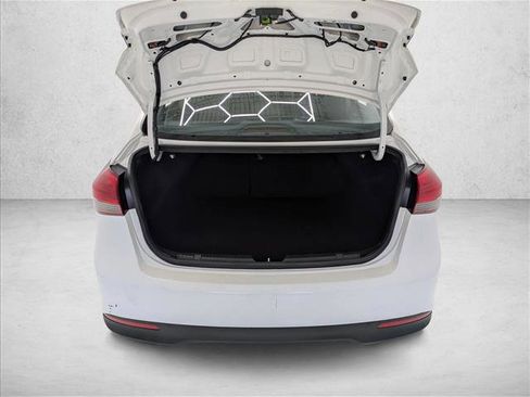 Used 2018 Kia Forte LX FWD image 6