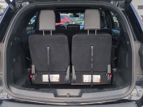 Used 2018 Ford Explorer XLT w/ Equipment Group 202A image 13