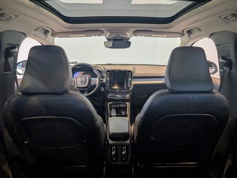 New 2026 Volvo XC40 B5 Ultra w/ Climate Package image 27