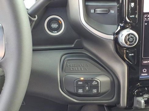 New 2026 RAM 2500 Big Horn AWD/4WD image 9