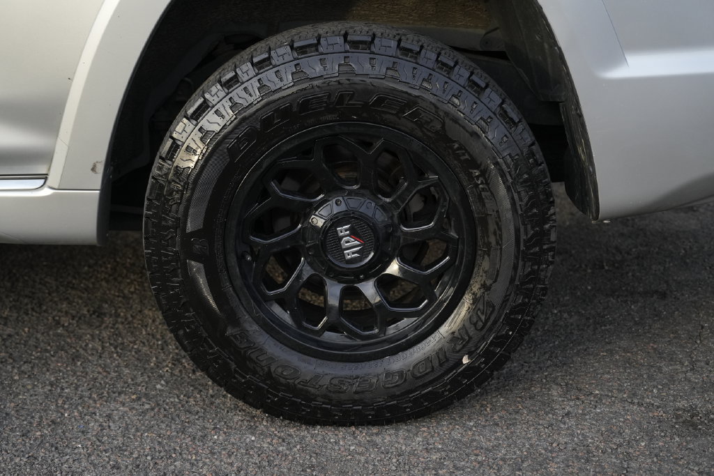 Used 2016 Toyota 4Runner Limited AWD/4WD image 14