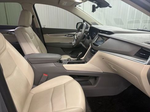 Used 2023 Cadillac XT5 Premium Luxury w/ Technology Package image 27