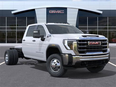 New 2026 GMC Sierra 3500 Pro w/ Convenience Package image 7