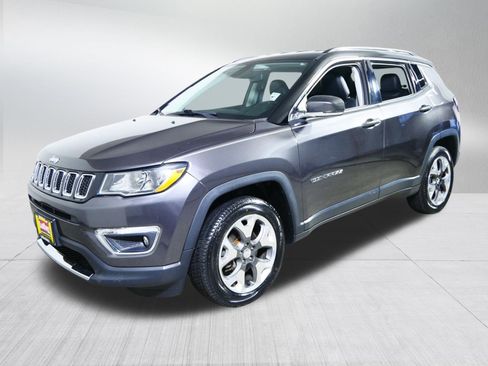 Used 2019 Jeep Compass Limited AWD/4WD image 3