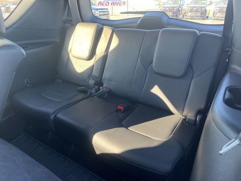 Used 2024 INFINITI QX80 Sensory w/ All-Season Package image 8