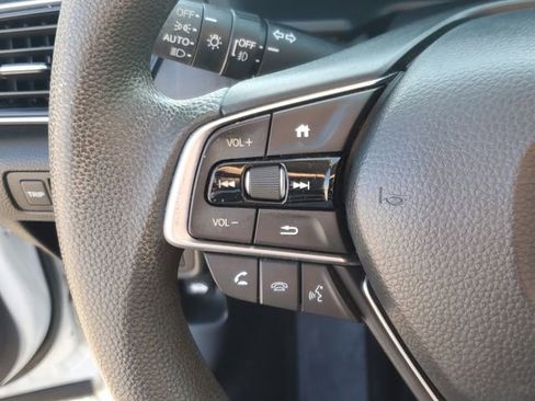 Used 2020 Honda Accord EX image 21