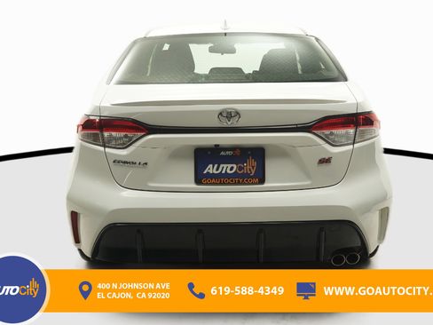 Used 2024 Toyota Corolla SE w/ SE Premium Package FWD image 12