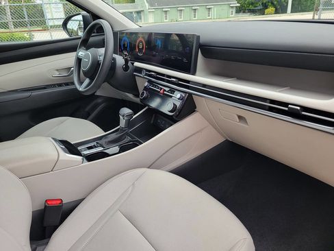 Used 2026 Hyundai Tucson SEL FWD image 9