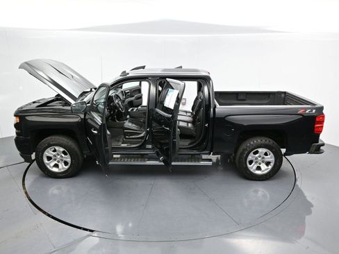 Used 2018 Chevrolet Silverado 1500 LT w/ All Star Edition image 33