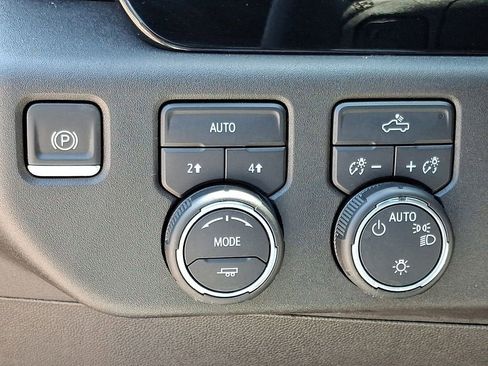 Certified 2024 Chevrolet Silverado 1500 LT AWD/4WD image 23