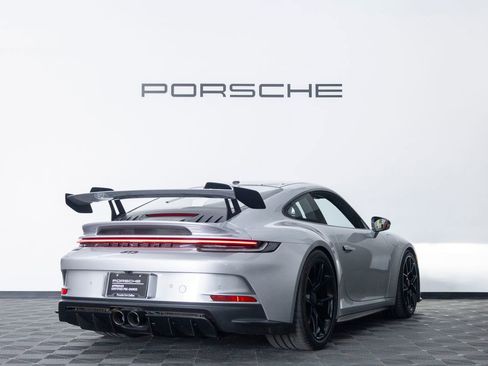 Certified 2024 Porsche 911 GT3 RWD image 7