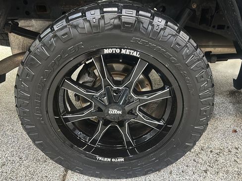 Used 2019 Ford F150 Lariat w/ Equipment Group 502A Luxury AWD/4WD image 10