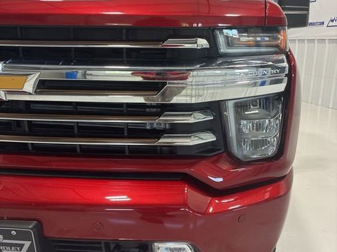 Used 2023 Chevrolet Silverado 2500 High Country w/ Z71 Off-Road Package AWD/4WD image 16