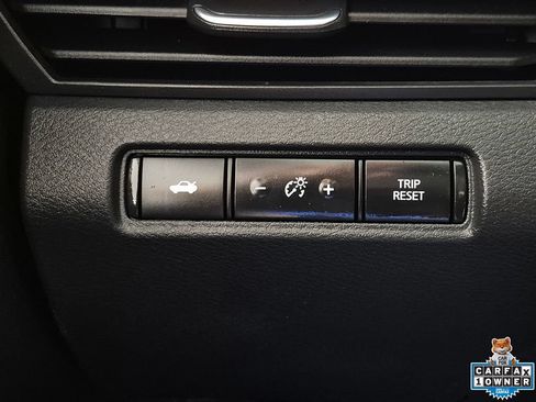 Used 2024 Nissan Altima 2.5 SR FWD image 18