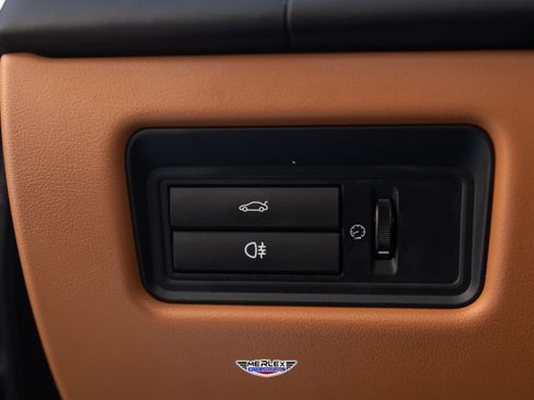 Used 2018 Jaguar XJ L Portfolio AWD/4WD image 39